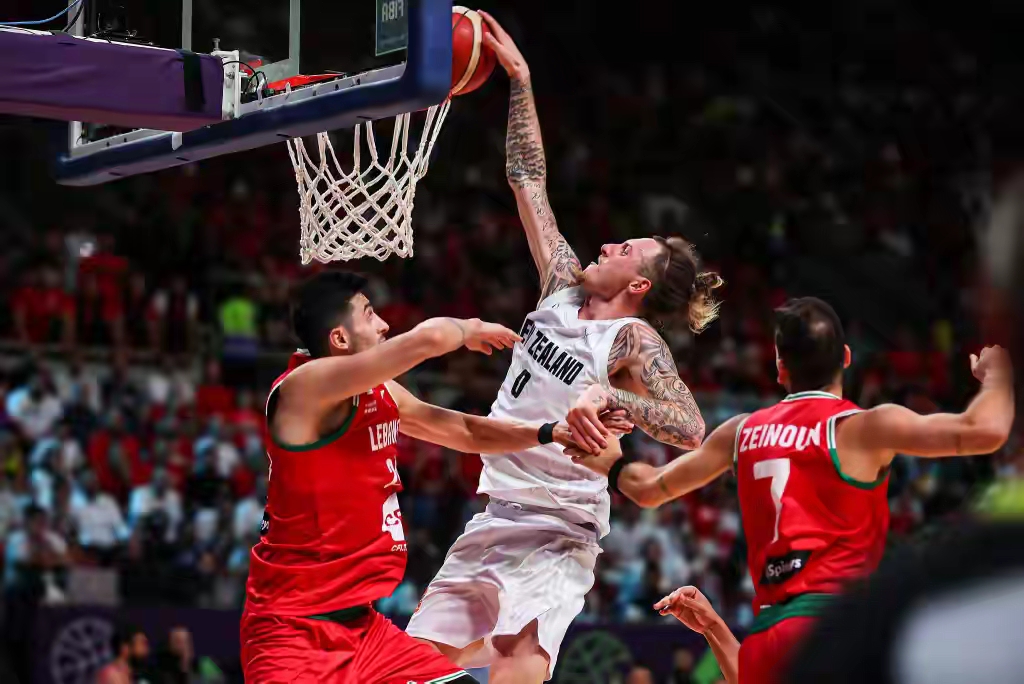 开云体育官网关于太狠了！纽约尼克斯集结日强势反弹纽卡斯尔完成体检备战CBA季后赛，转会期萨克拉门托国王备战CBA常规赛的信息